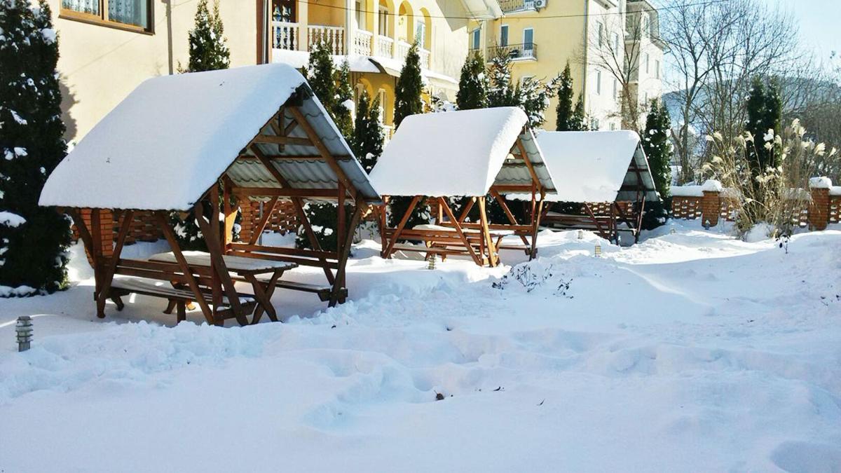 Отель Edelweiss Поляна Экстерьер фото